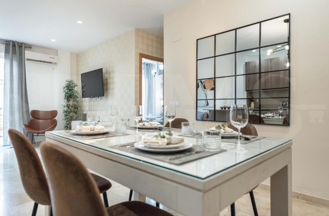 Lovely Duplex With Private Parking Near City Center By Rems Malaga Exterior photo
