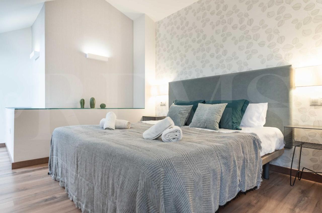 Lovely Duplex With Private Parking Near City Center By Rems Malaga Exterior photo