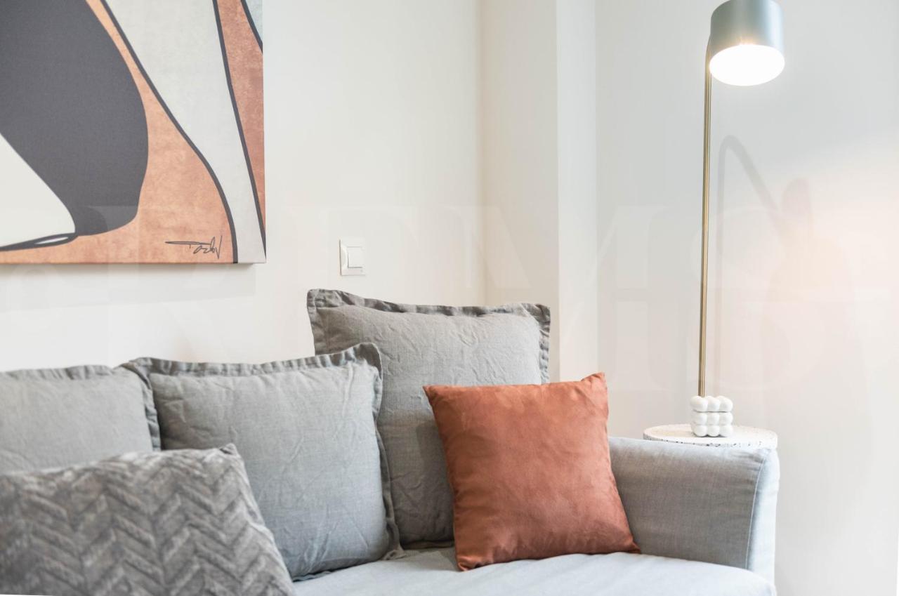 Lovely Duplex With Private Parking Near City Center By Rems Malaga Exterior photo