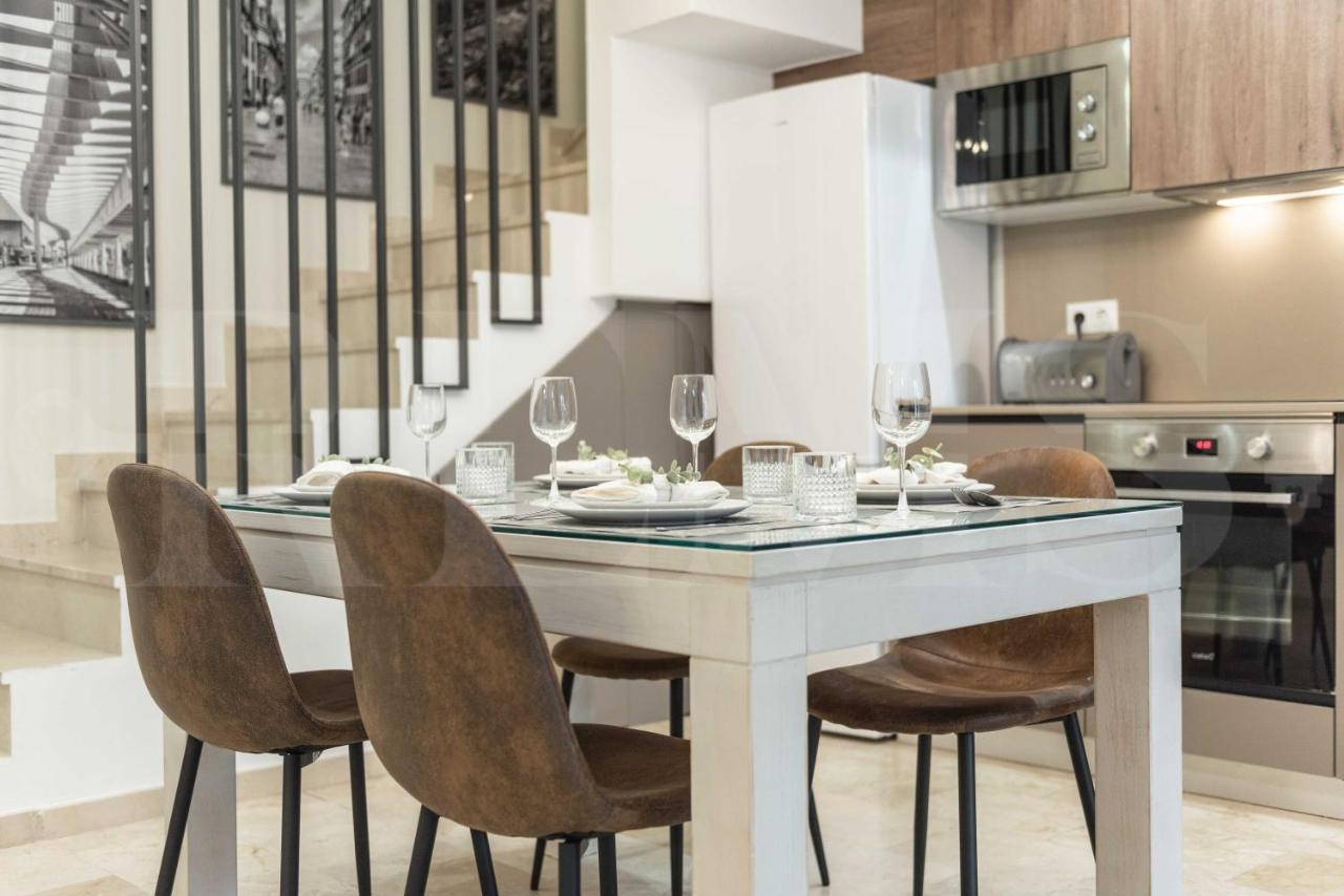 Lovely Duplex With Private Parking Near City Center By Rems Malaga Exterior photo