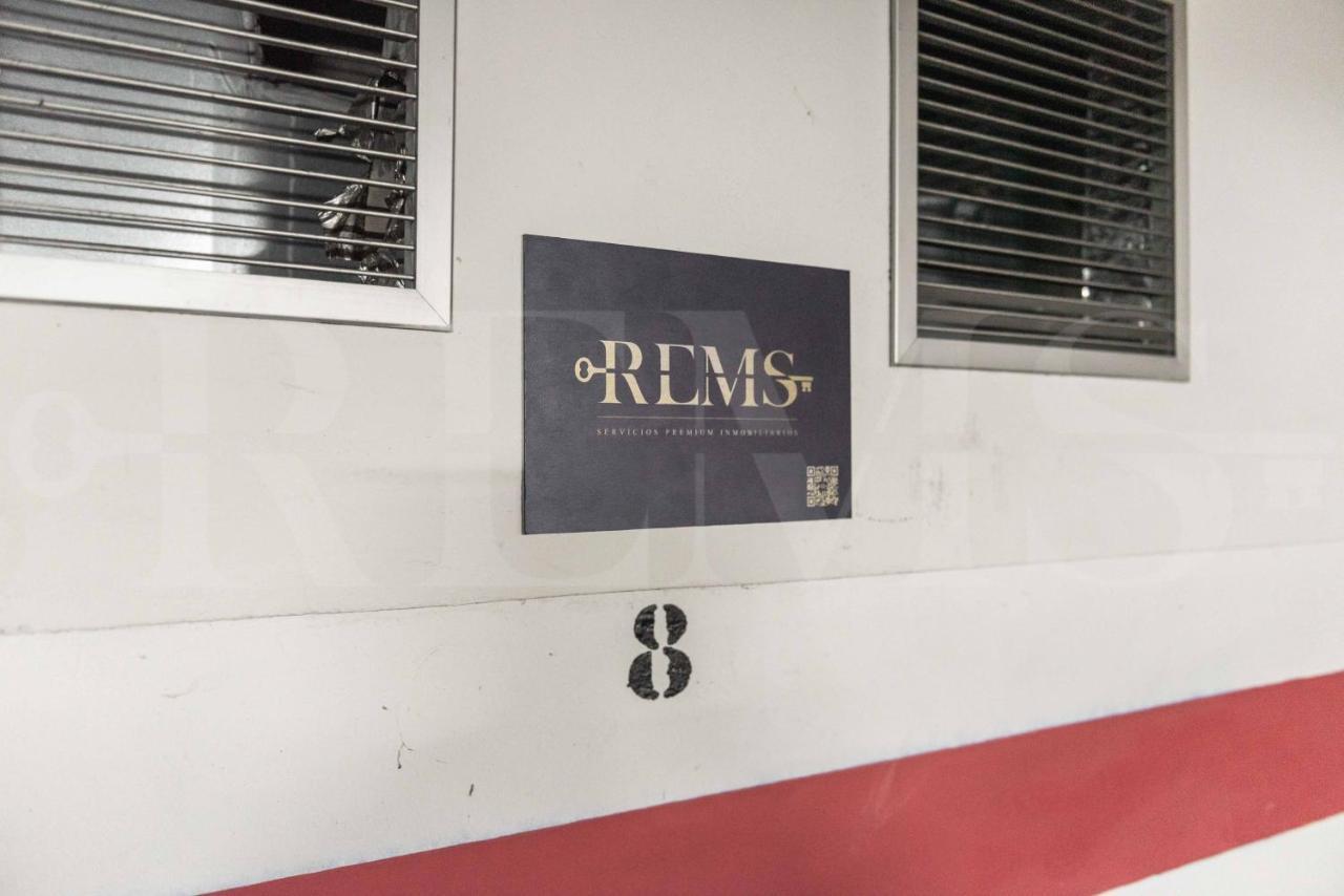 Lovely Duplex With Private Parking Near City Center By Rems Malaga Exterior photo