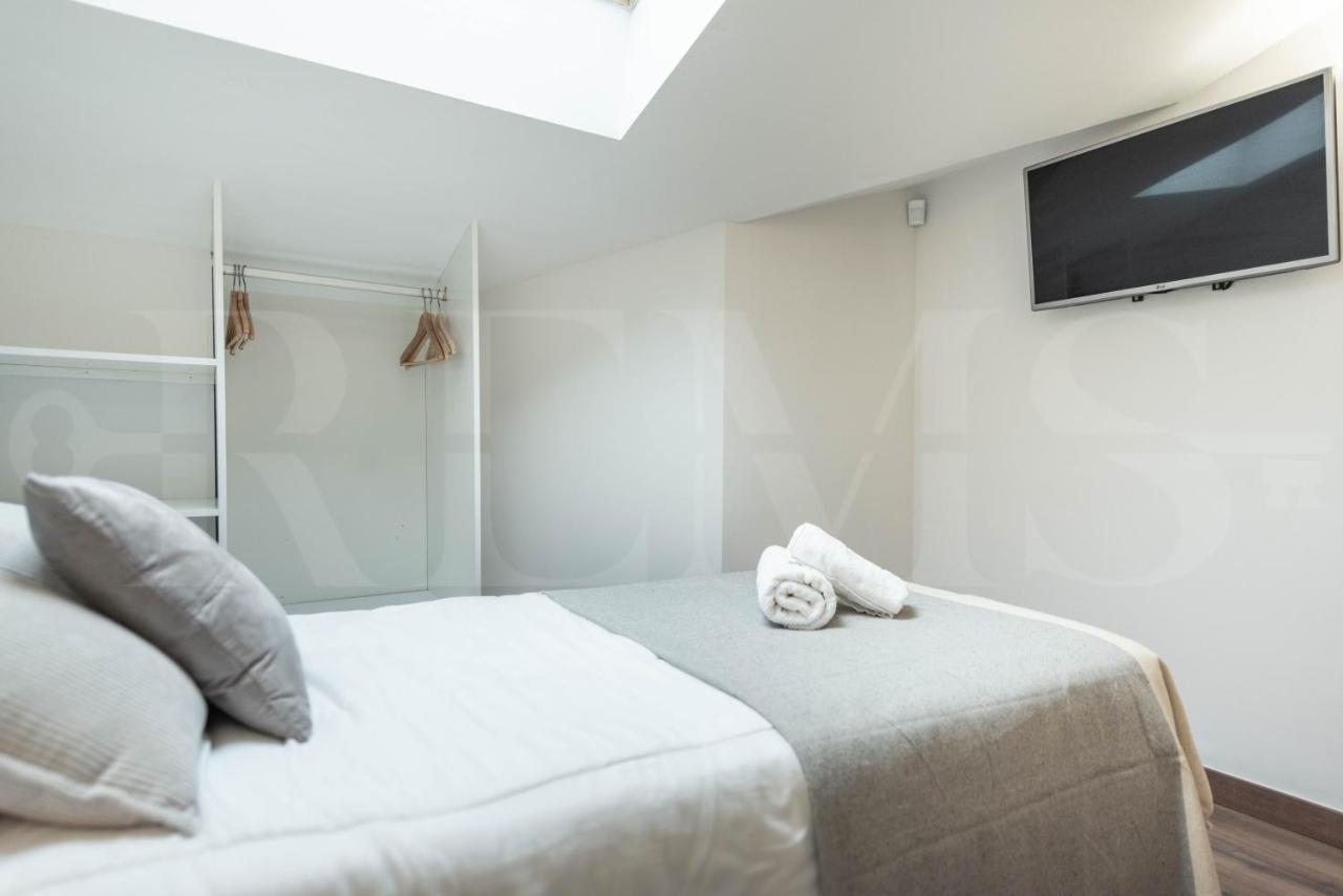 Lovely Duplex With Private Parking Near City Center By Rems Malaga Exterior photo